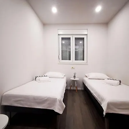 Center Karigo 6 Apartment