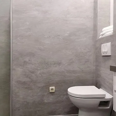 Apartment Center Karigo 6