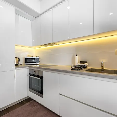 Karigo 6 Luxury * 마카르스카