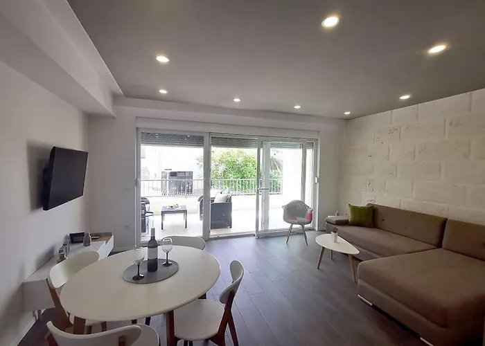 Apartment Center Karigo 6 *